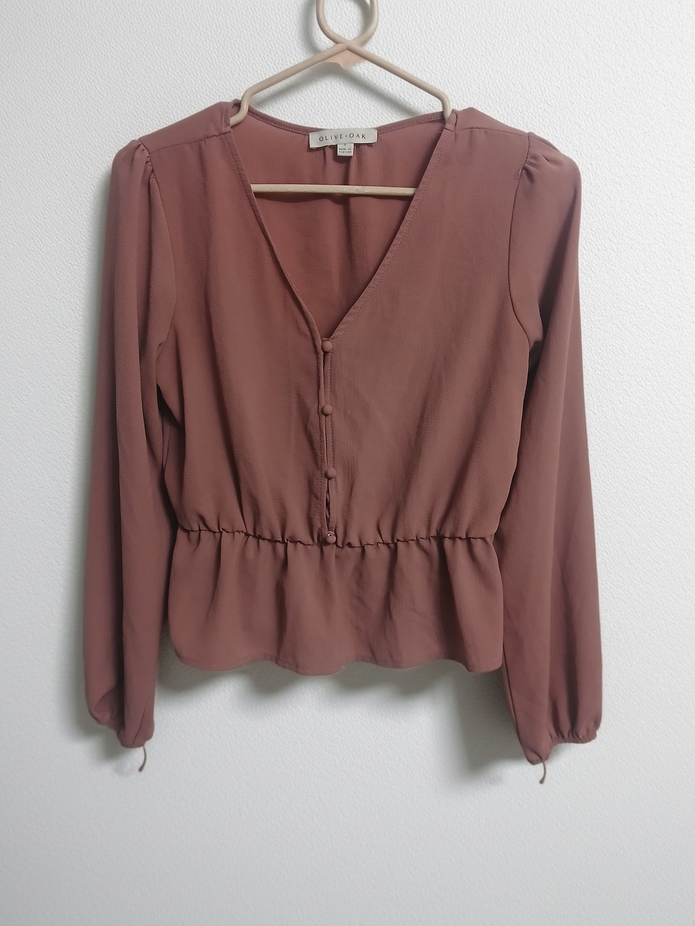 Olive & Oak Mauve Long-Sleeve V-Neck Peplum Blouse Size S